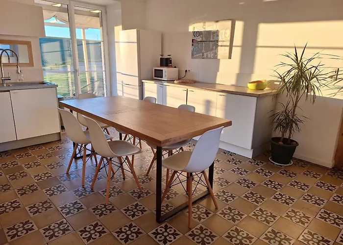 Hébergement de vacances Germonville, 4 Pièces, 6 Personnes - Fr-1-584-167 *